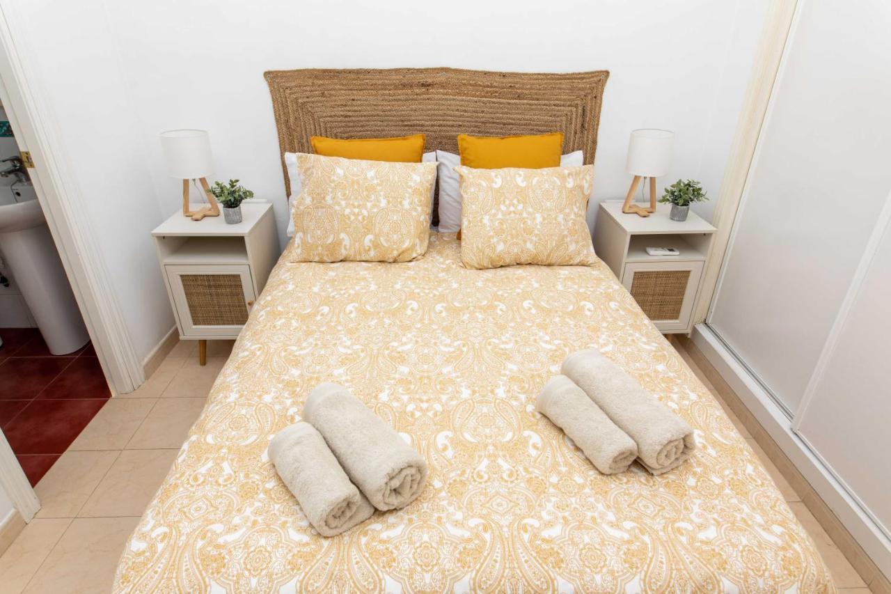 Apartamento Pedregalejo Playa Malaga Exterior photo